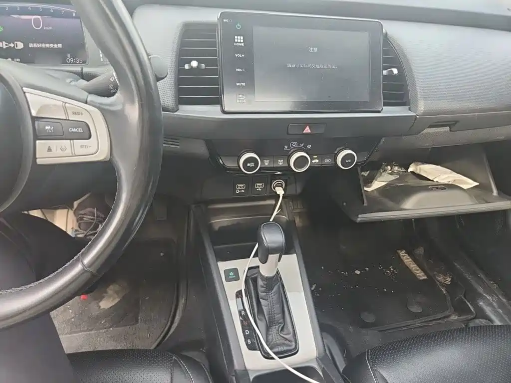 Honda Fit — миниатюра 6