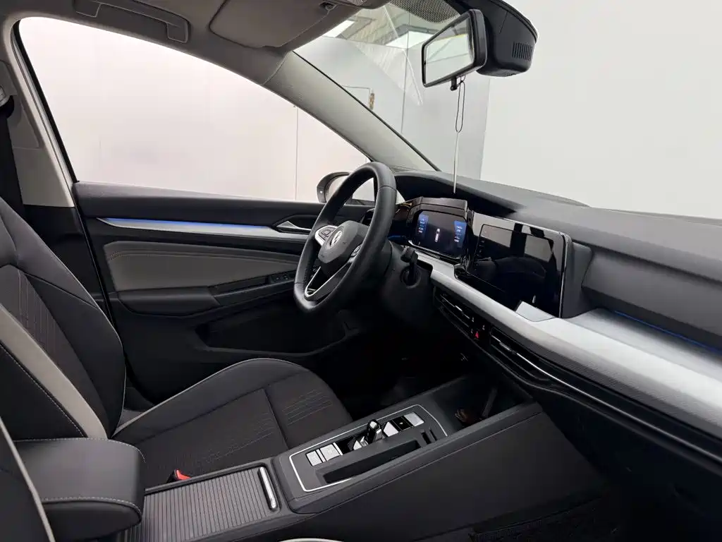 Volkswagen Golf — миниатюра 16