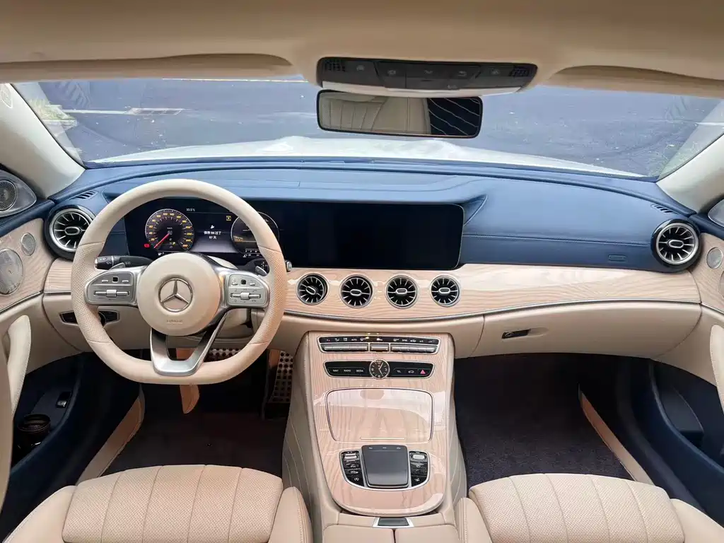 Mercedes-Benz E-Class (Import) — миниатюра 10
