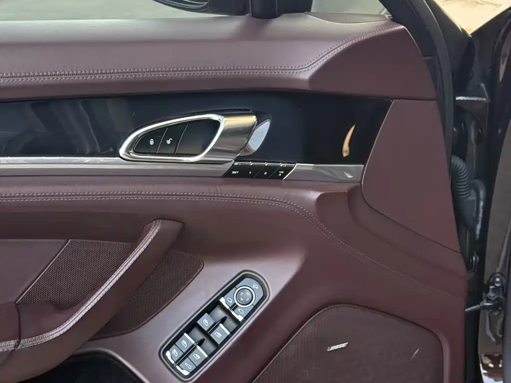 Porsche Panamera — миниатюра 14