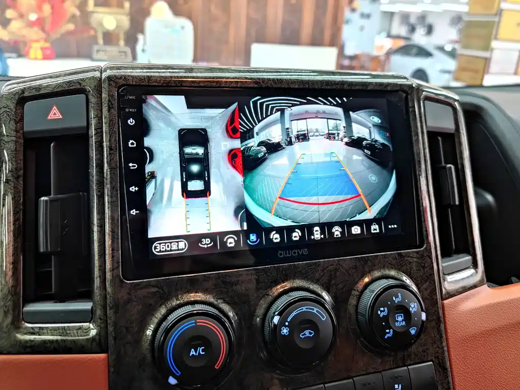 Toyota Hiace — миниатюра 16