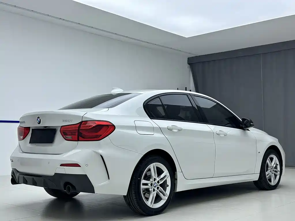 BMW 1 Series 1 2021 120i M Sport