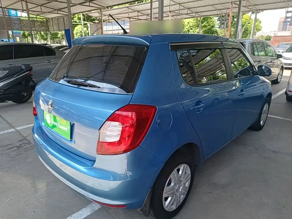 Skoda Fabia — миниатюра 7