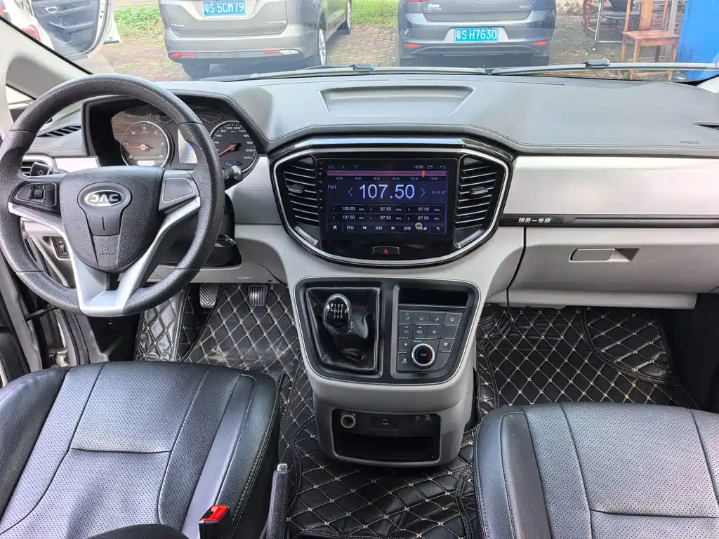 JAC Refine Refine M4 — миниатюра 5