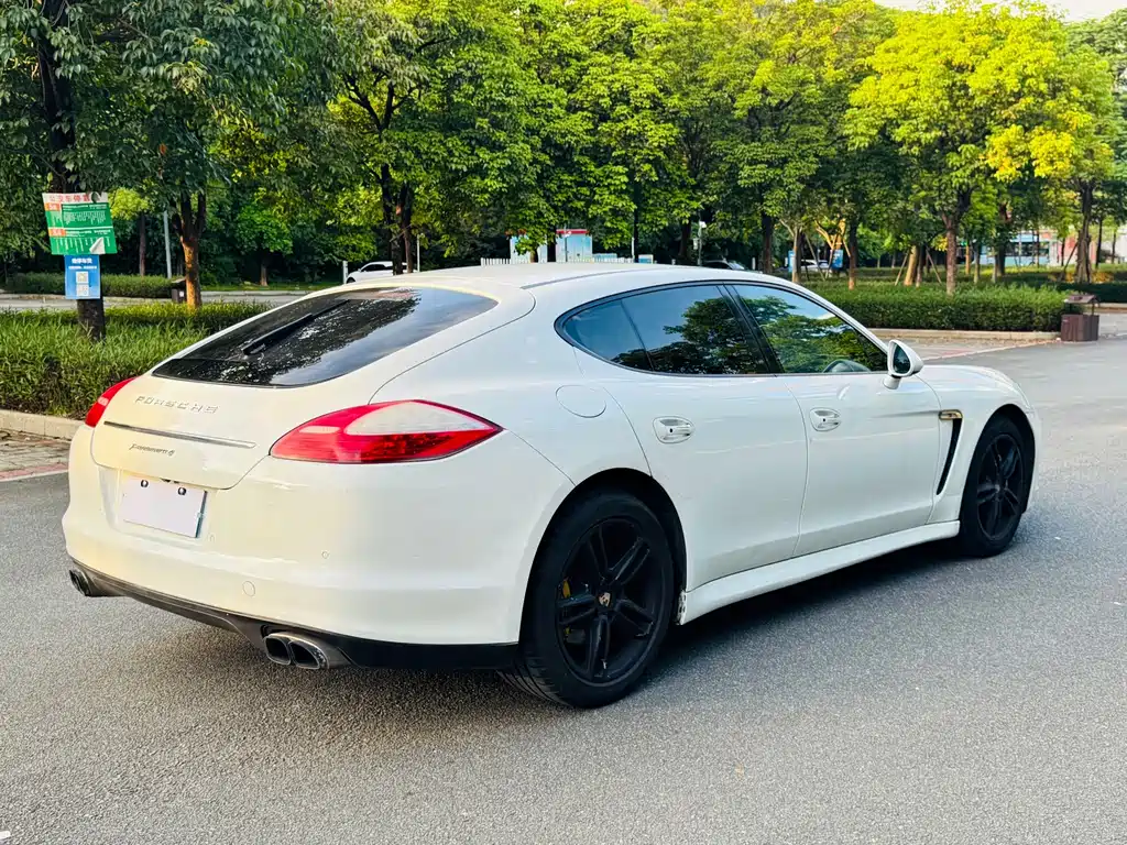 Porsche Panamera — миниатюра 9