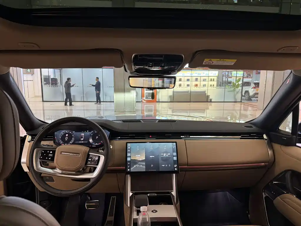 Land Rover Range Rover — миниатюра 6