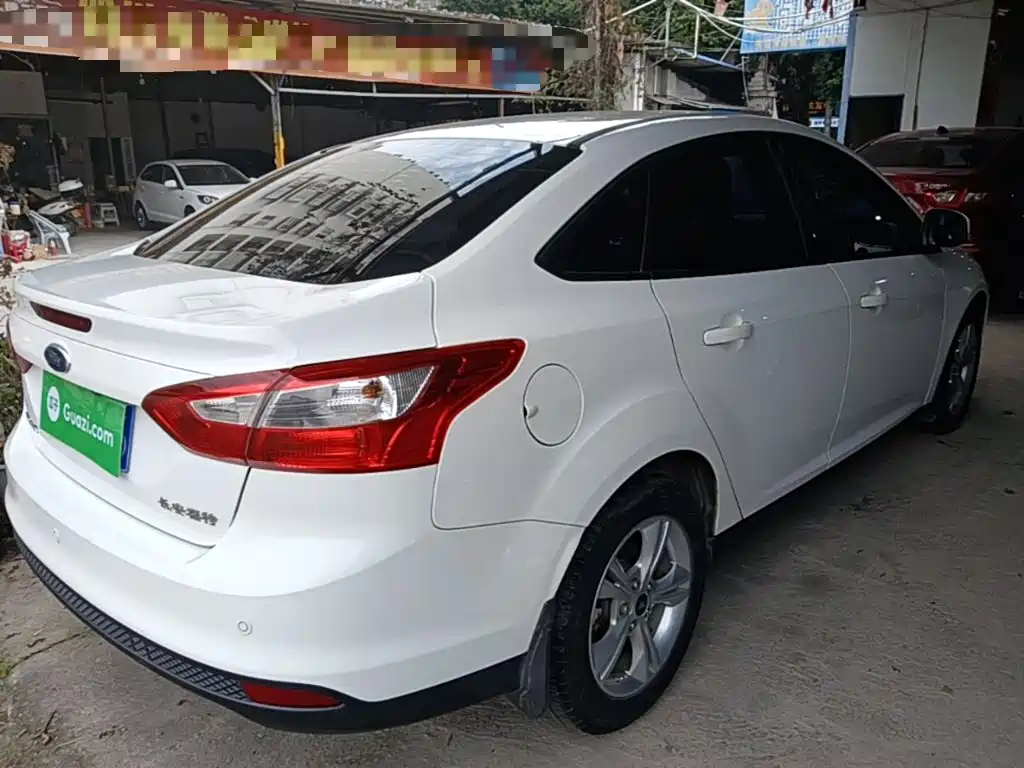 Ford Focus — миниатюра 7