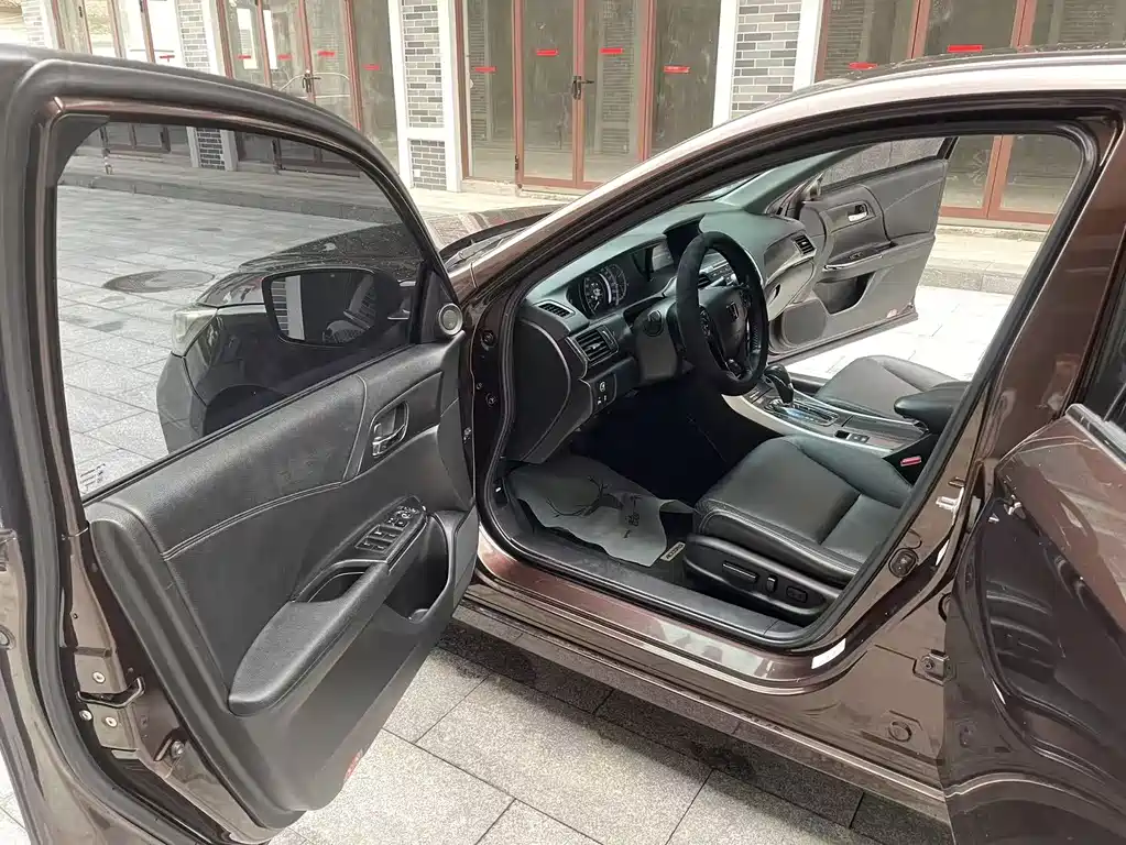 Honda Accord 2014 2.0L EX Luxury