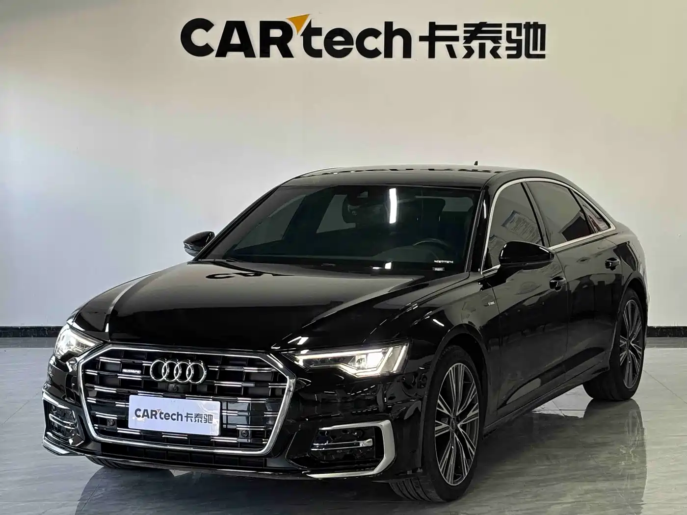 奥迪A6L 2024款 45 TFSI quattro 臻选动感型 2024