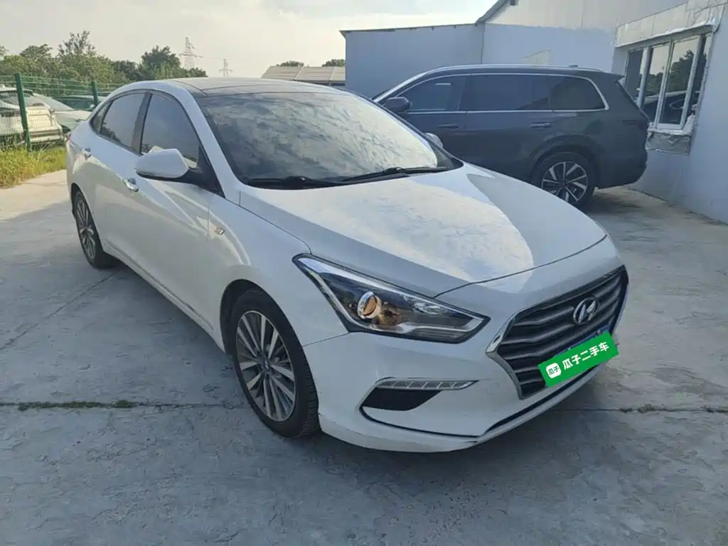 Hyundai Mistra — миниатюра 4