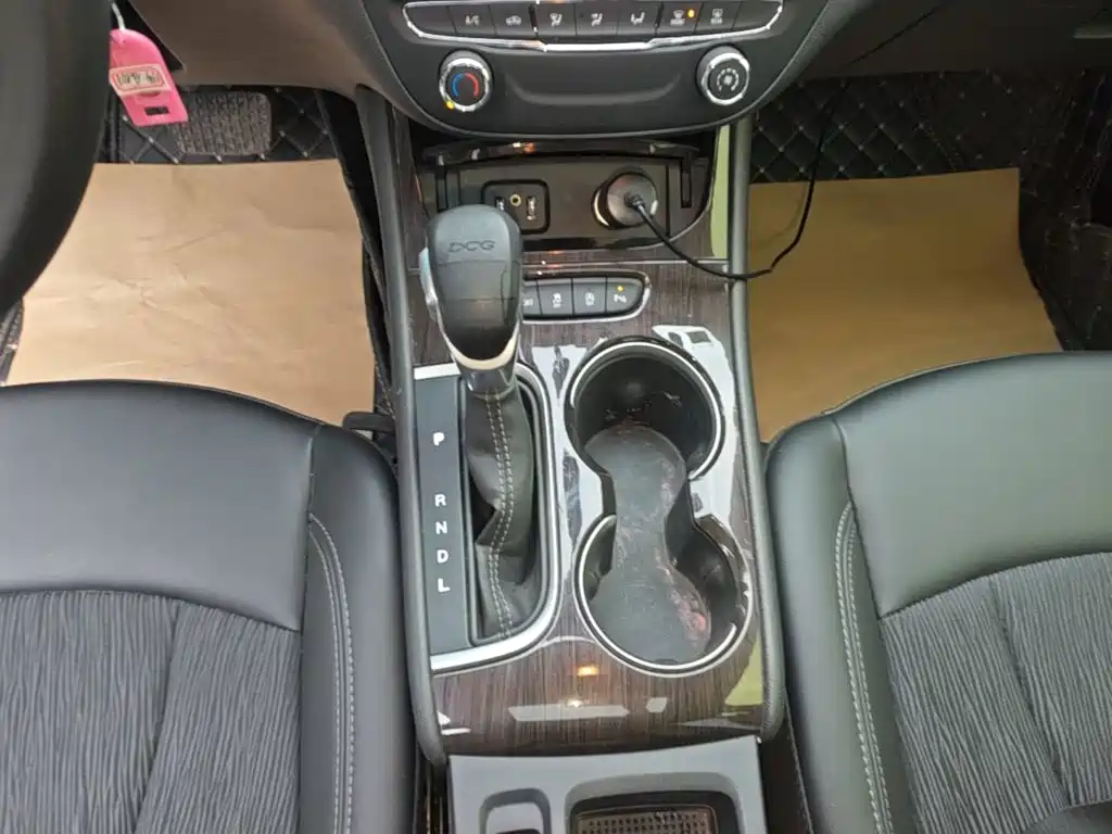 Buick Verano — миниатюра 14