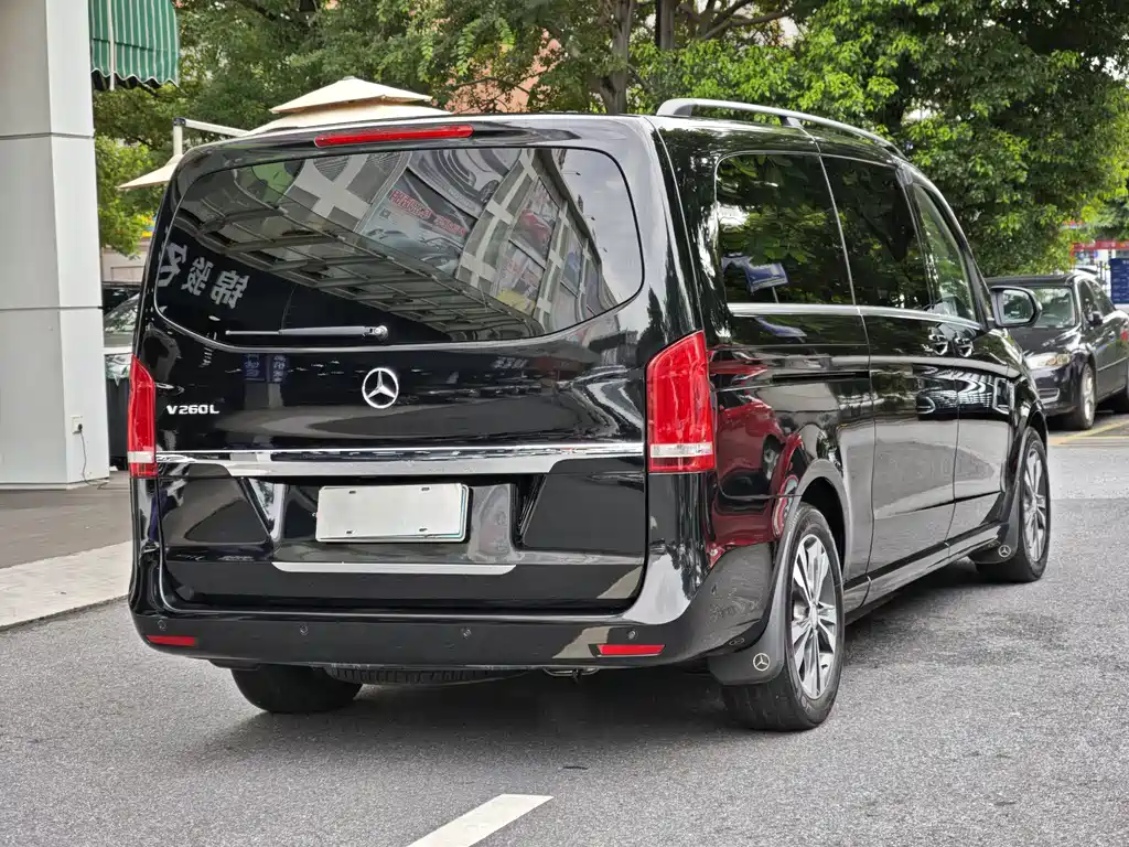 Mercedes-Benz V-Class — миниатюра 4