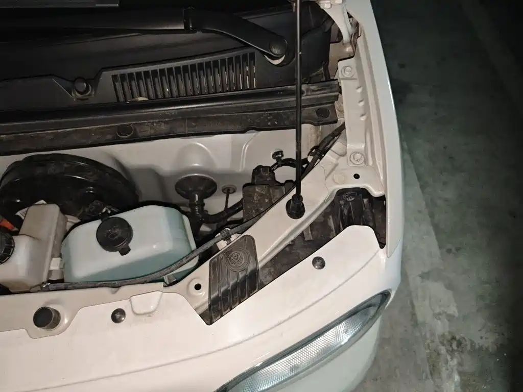Wuling MINIEV — миниатюра 6