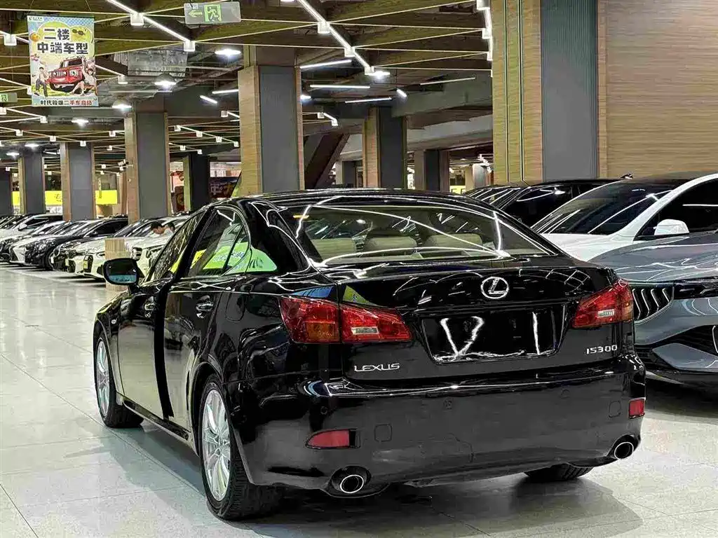 Lexus IS 2007 300