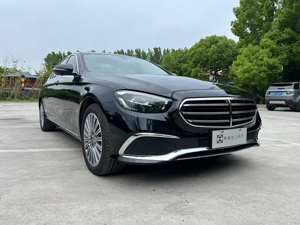 Mercedes-Benz E-Class 2023