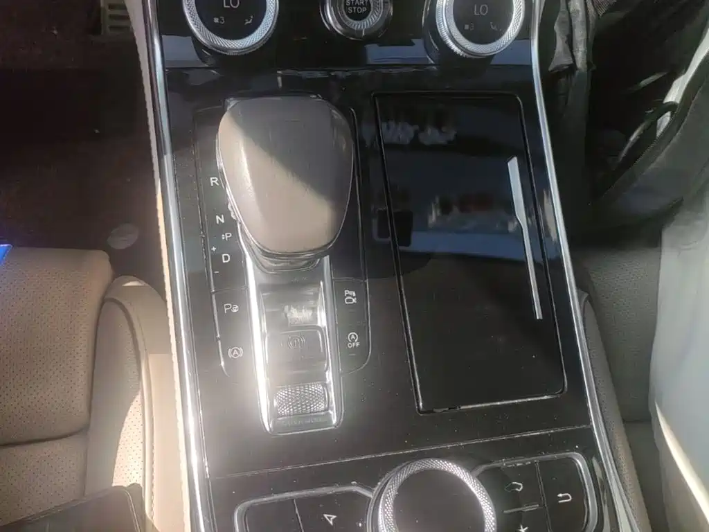 Hongqi Hongqi H9 — миниатюра 14