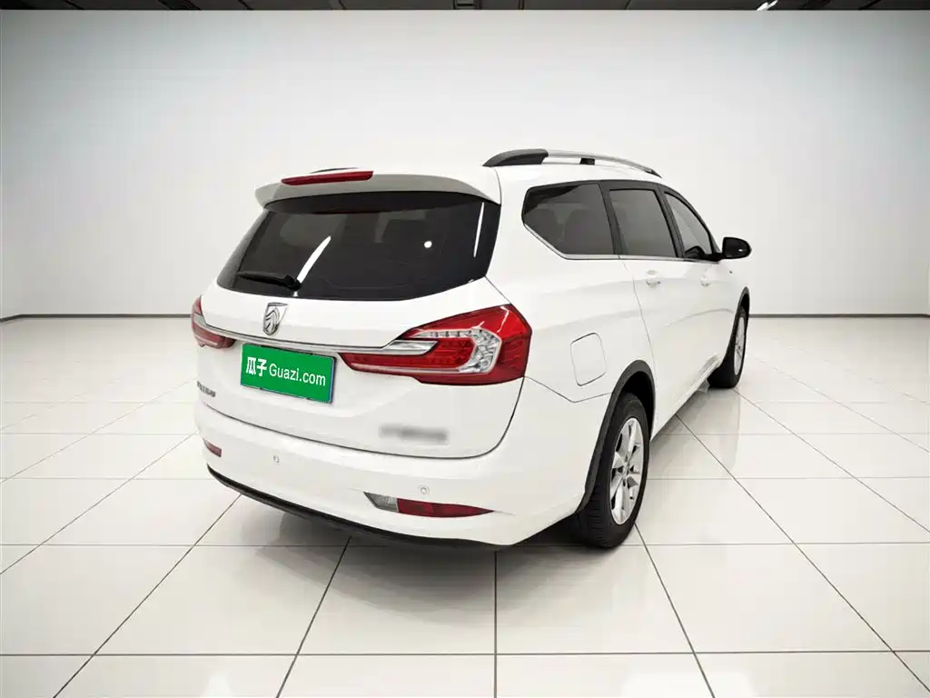 Baojun 310W 2017 1.5L MT Fashion V