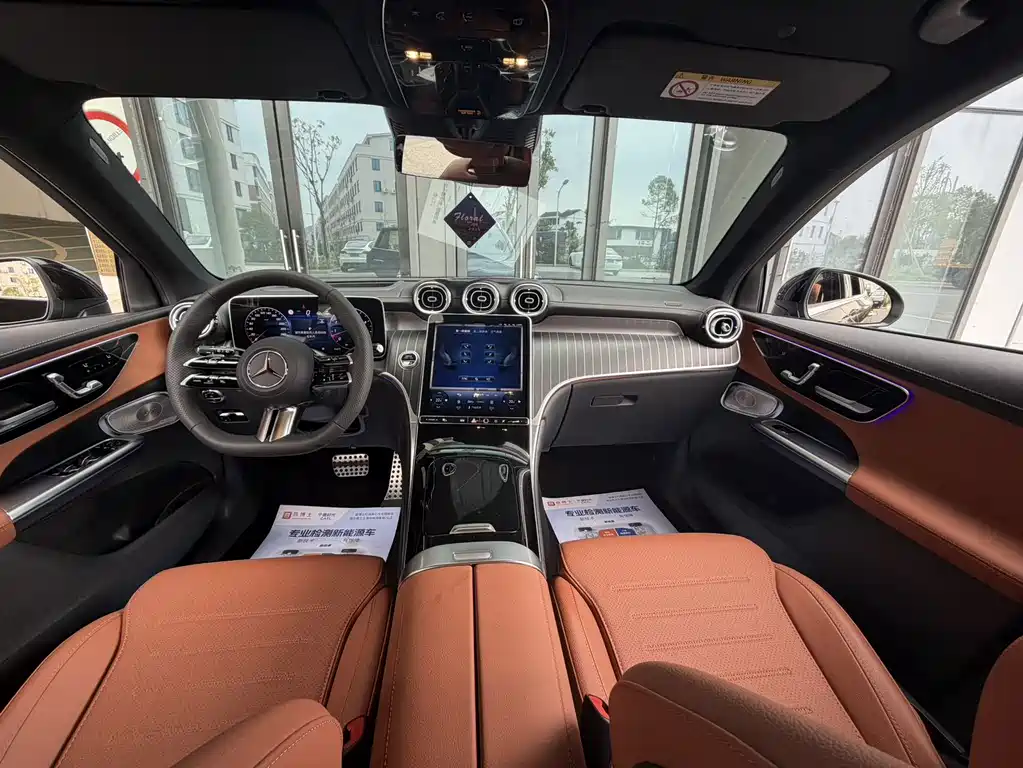 Mercedes-Benz GLC — миниатюра 6