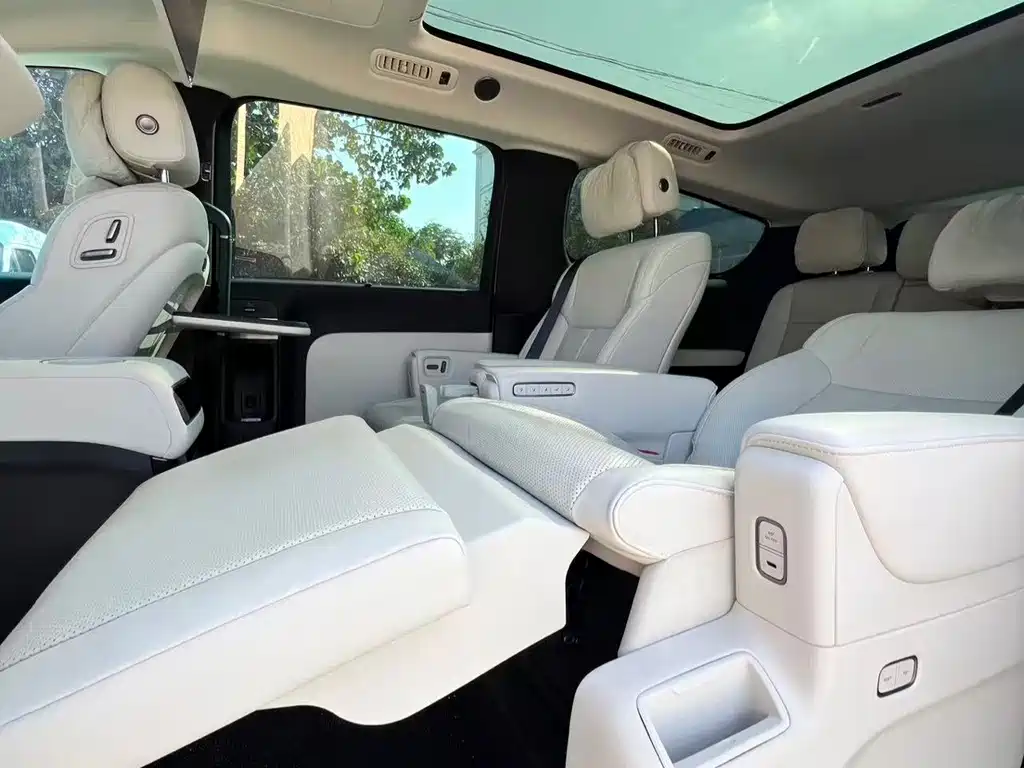 Li Auto Li MEGA — миниатюра 5