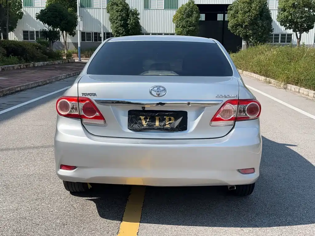 Toyota Corolla — миниатюра 6