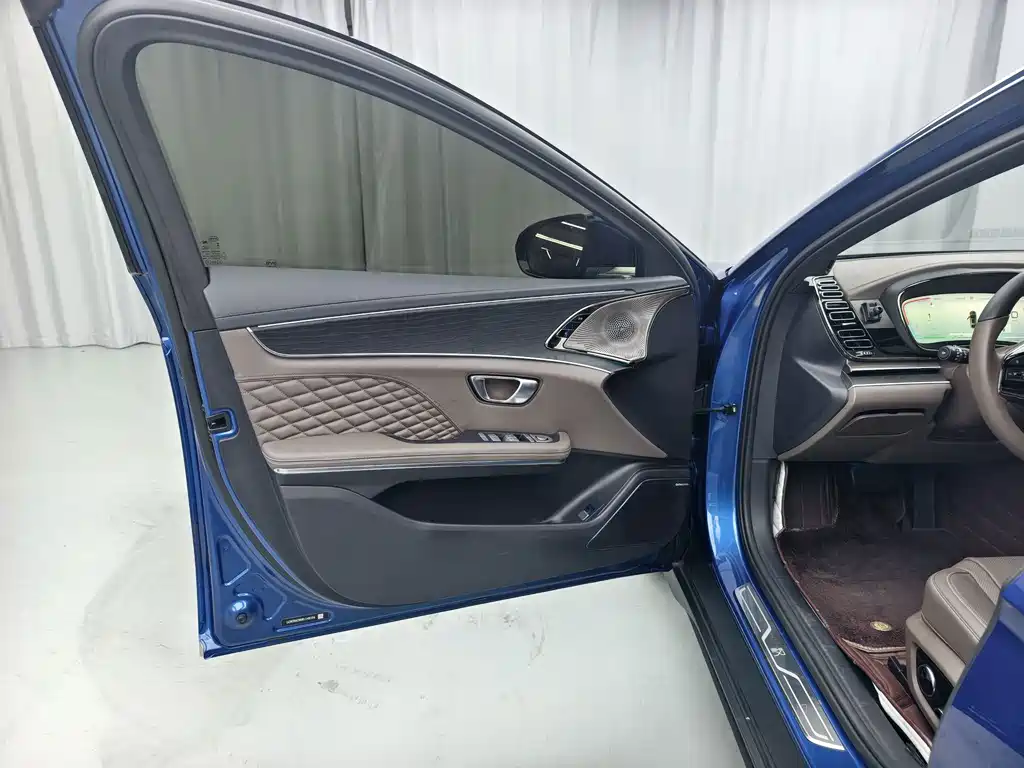 BYD Han — миниатюра 7