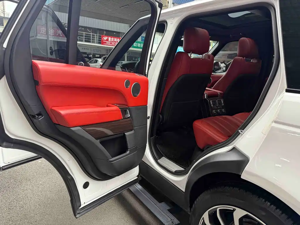Land Rover Range Rover — миниатюра 25
