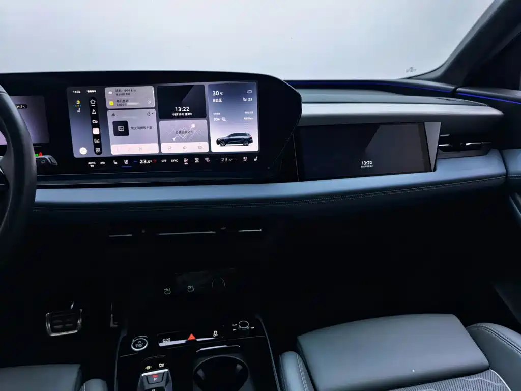 Audi Q6L e-tron — миниатюра 19