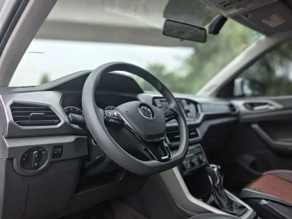 Volkswagen T-Cross — миниатюра 5