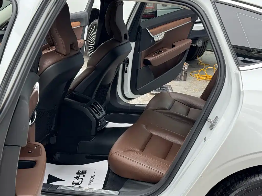 Volvo S90 T5 Smart Leisure Luxury Edition, фото 7