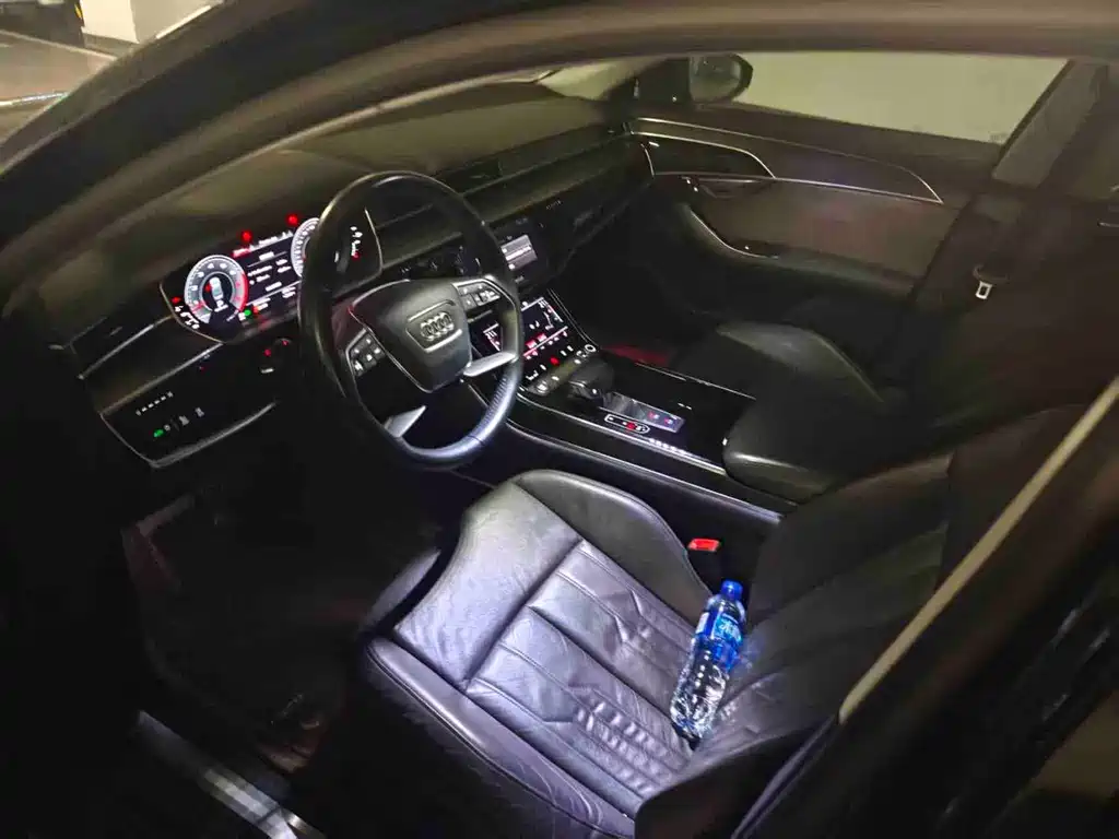 Audi A8 — миниатюра 5