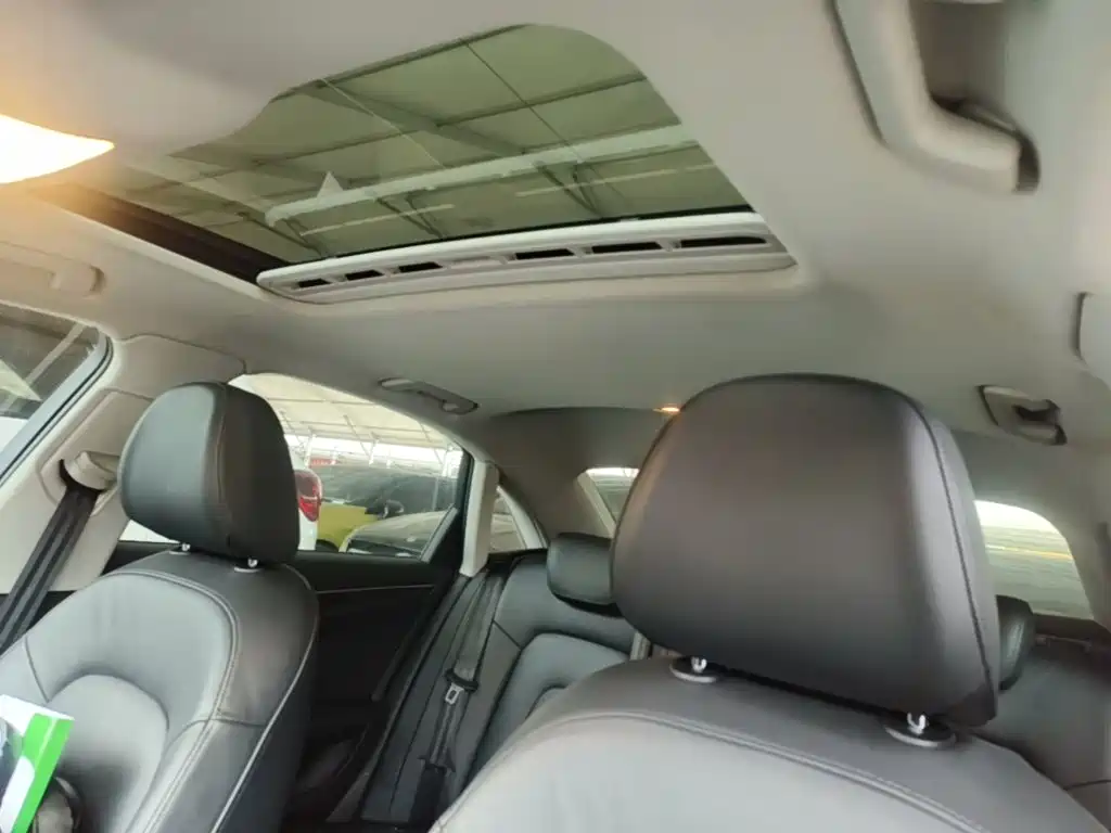 Audi A4L — миниатюра 18