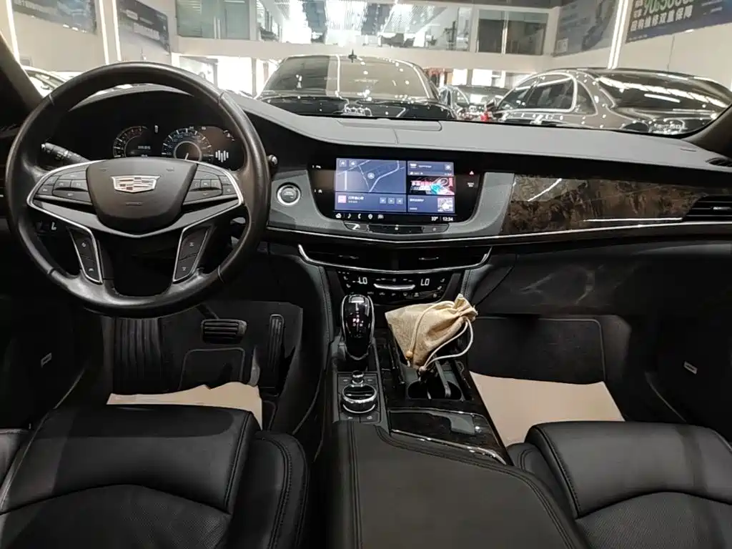 Cadillac CT6 — миниатюра 10