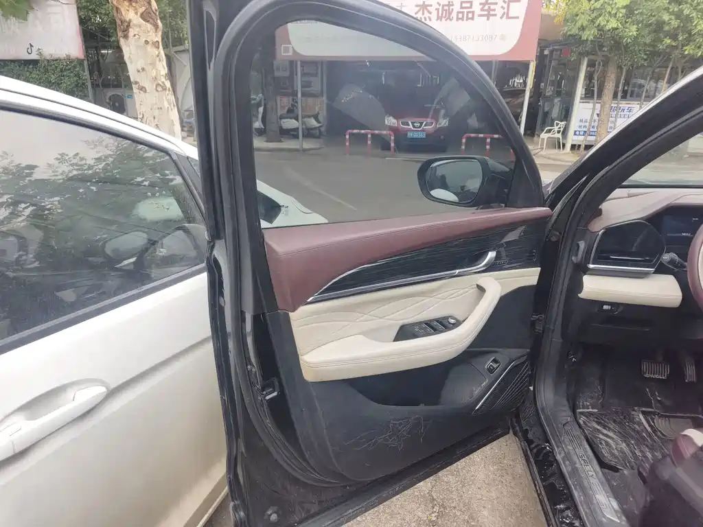Geely Xingyue L — миниатюра 4