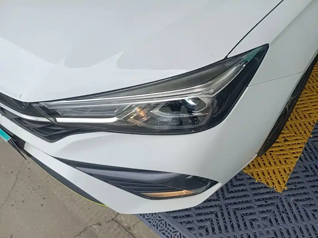 Roewe i5 — миниатюра 18