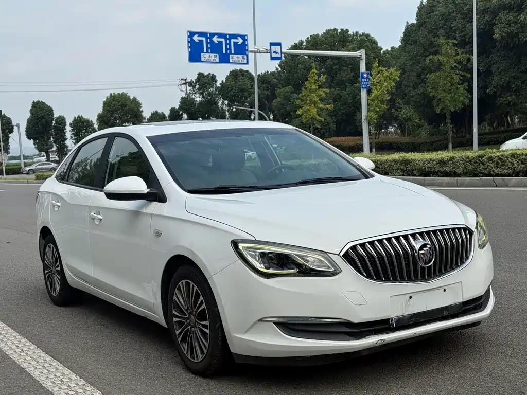 Buick Excelle — миниатюра 3
