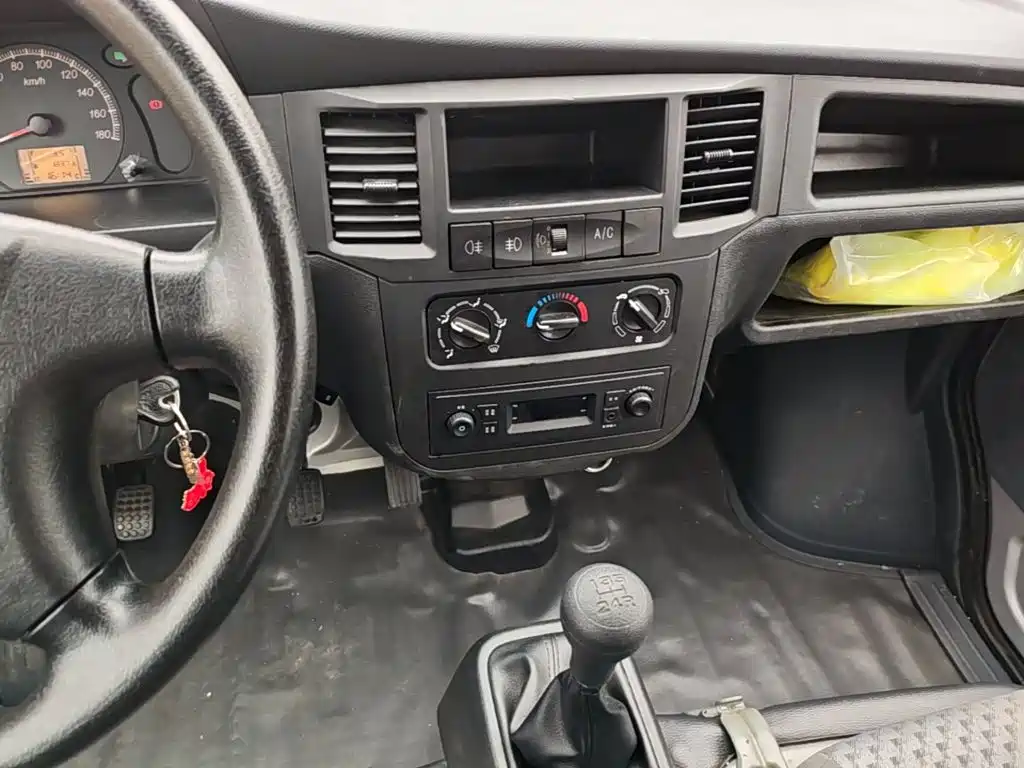Wuling Zhiguang — миниатюра 13