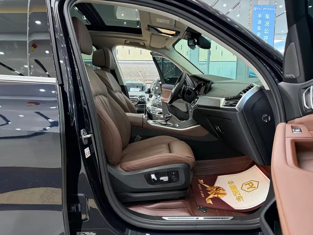 BMW X5 (Import) — миниатюра 7