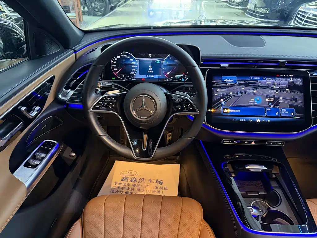Mercedes-Benz E-Class — миниатюра 9