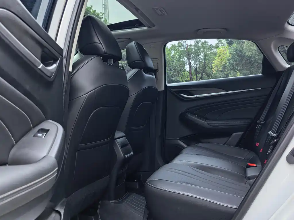 Changan Eado — миниатюра 9