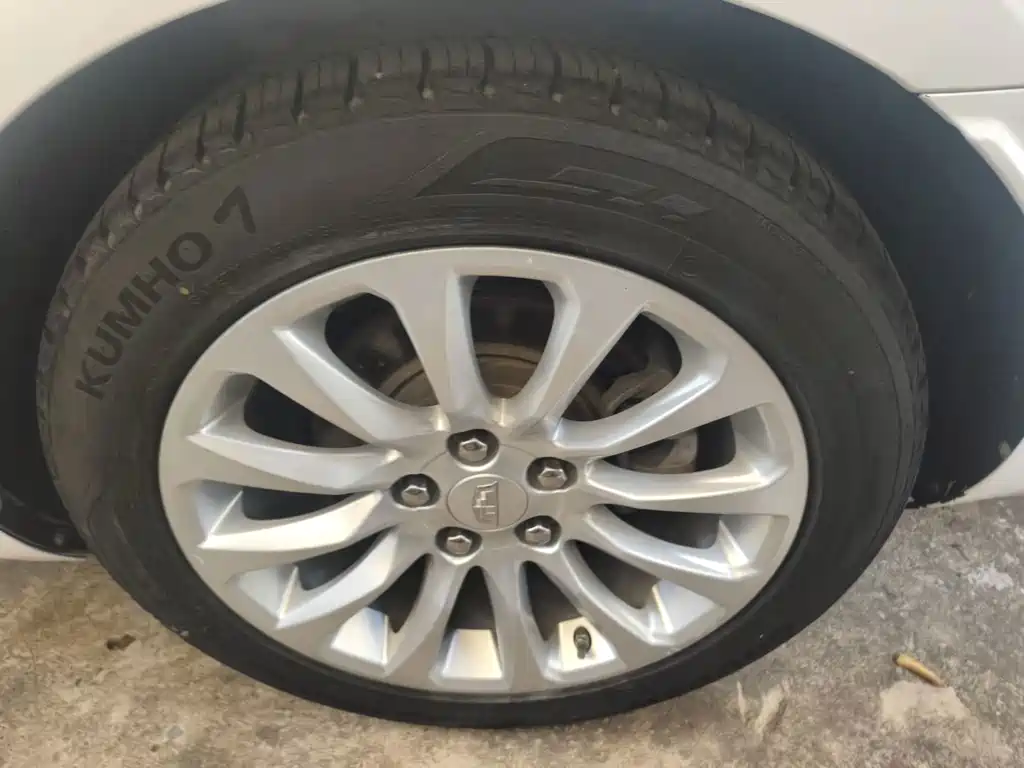 Cadillac XTS — миниатюра 12