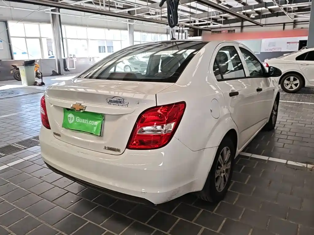 Chevrolet Aveo — миниатюра 7