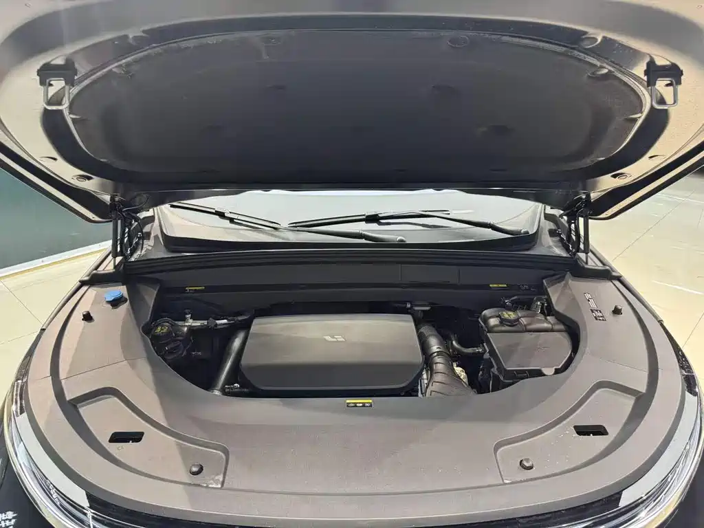 Li Auto Li L7 — миниатюра 5