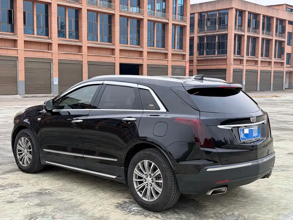 Cadillac XT5 — миниатюра 7