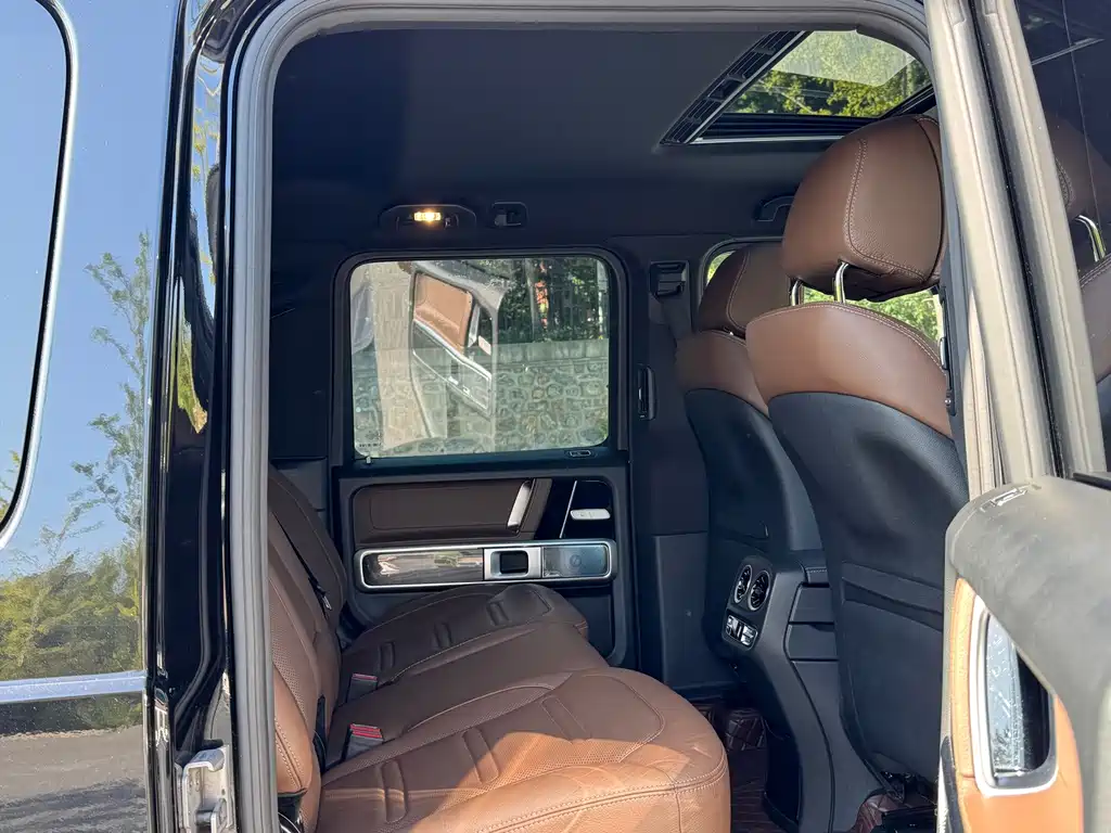 Mercedes-Benz G-Class — миниатюра 11