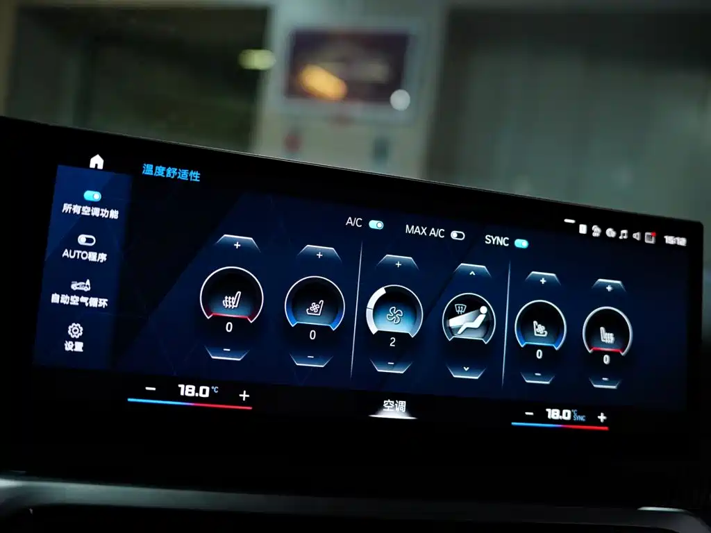 BMW M4 — миниатюра 3