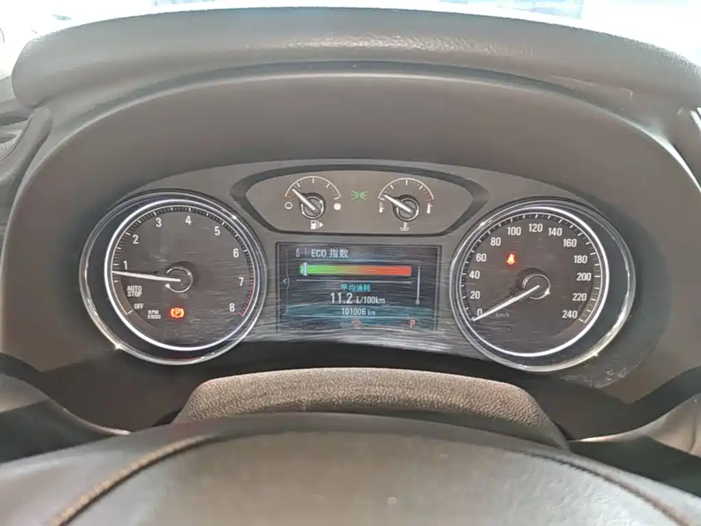 Buick LaCrosse — миниатюра 12
