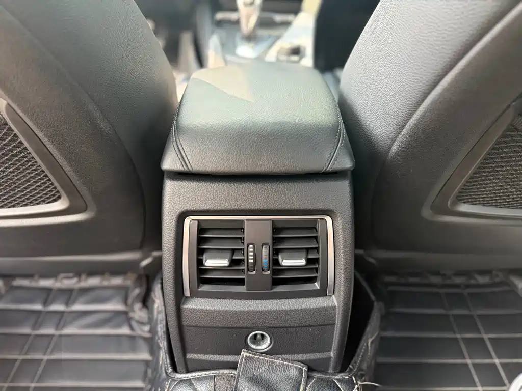 BMW 3 Series — миниатюра 10