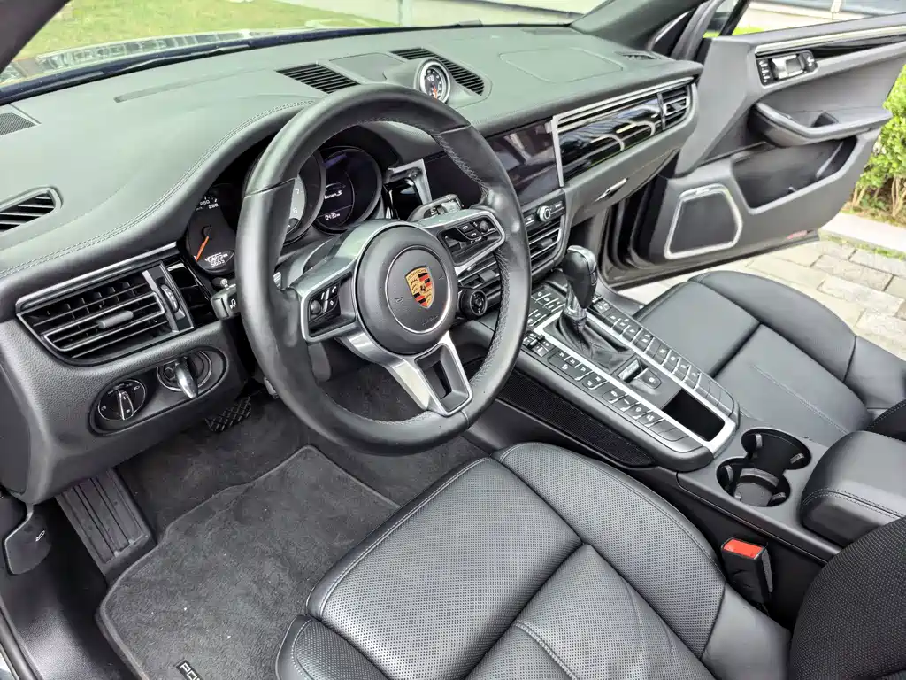Porsche Macan — миниатюра 22