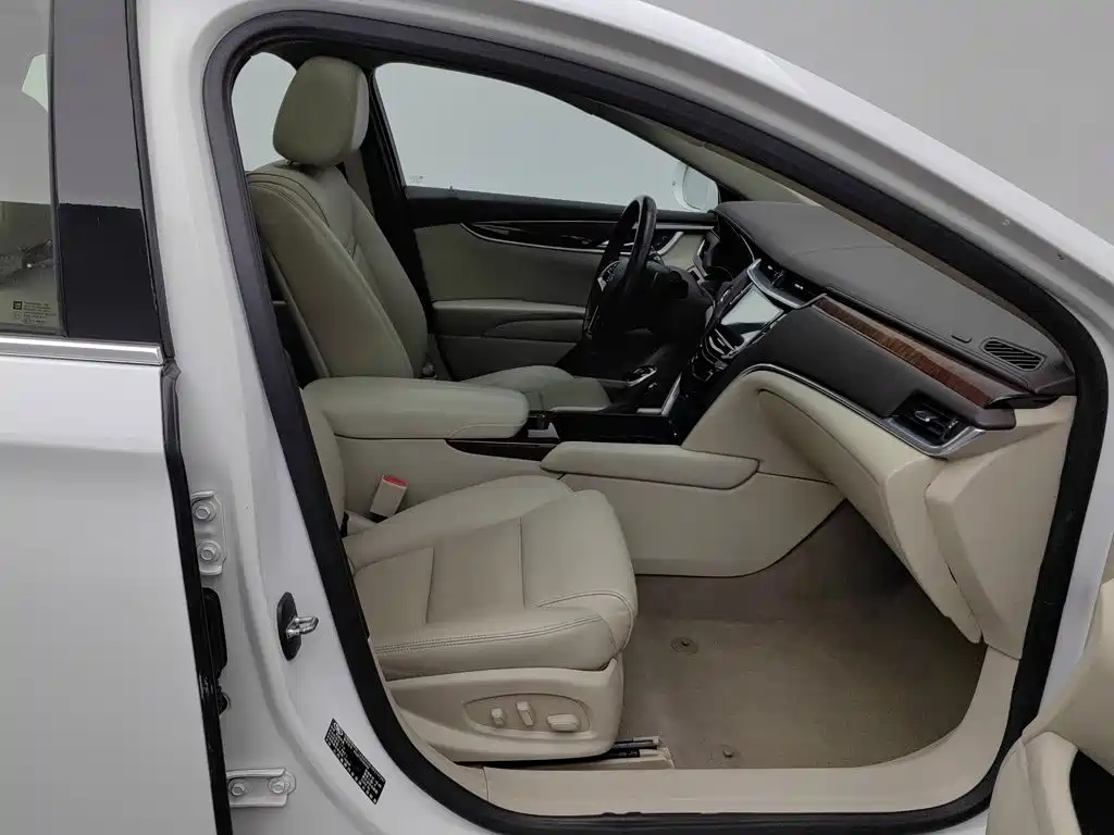 Cadillac XTS — миниатюра 23