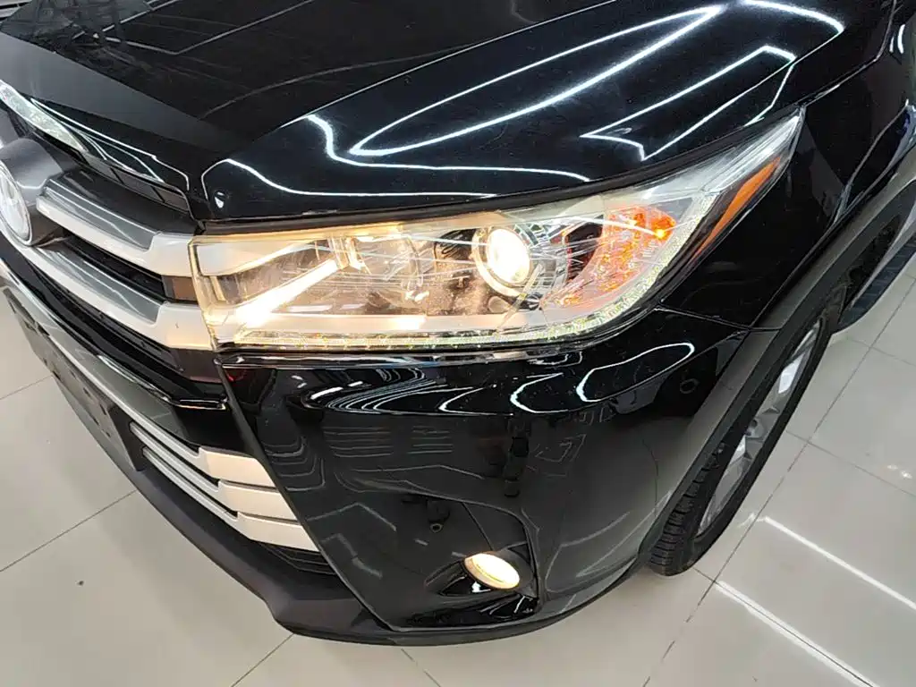 Toyota Highlander — миниатюра 24
